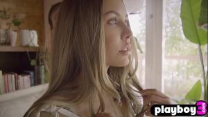 Hot blonde girl Nicole Aniston exposed stunning body and put big ass in the first plan