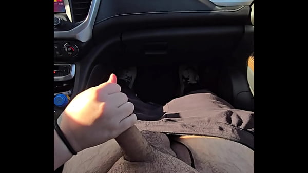 BBW MEADOW LYNN GIVES HANDJOB WHILE DRIVING