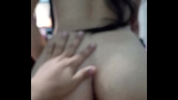 Bebé de 20 años monta duro, busca leche dentro de ella