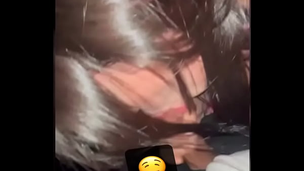 Culona creída  mamando