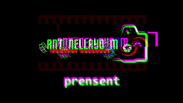 Espiando a mi vecina / Spying on my neighbor