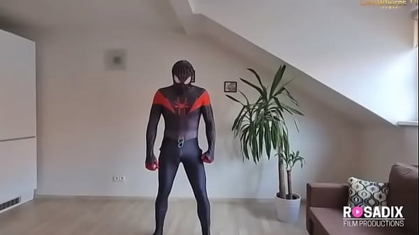 Russian Fbb Vladislava Galagan Lifts Small Man