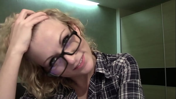 Attika Curly Haired Blonde & Tongue Piercing Webcam Chat SFW