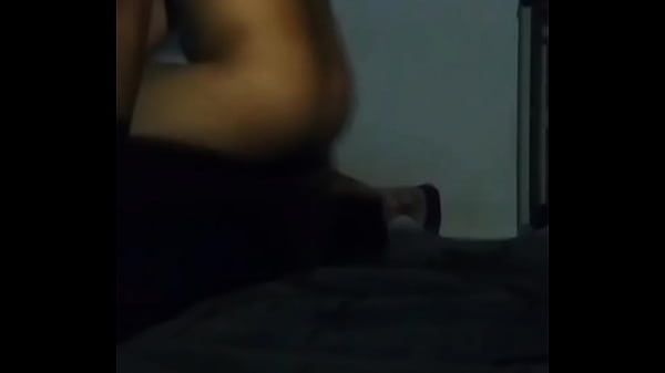 di ajak kerumah sepupu awalnya takut tapi karena suaminya pergi kelaur kota jadi boleh lah