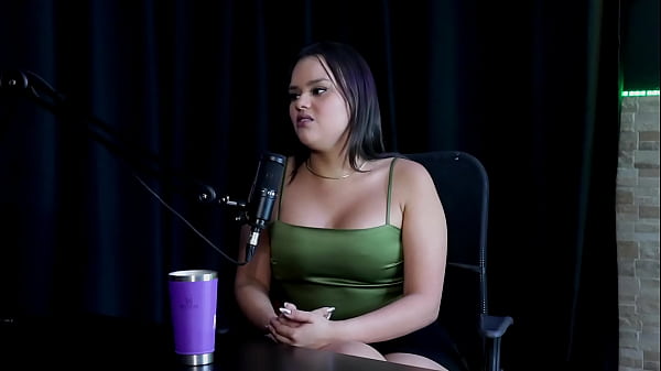 Gostaria de tentar fazer com transsexual, falou sobre as gravações e o tamanho do pau, e fez cirurgia porque não se achava dentro dos padrões da sociedade – Maria Bittencourt (SHEER/RED)