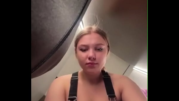 Masturbate in the fitting room