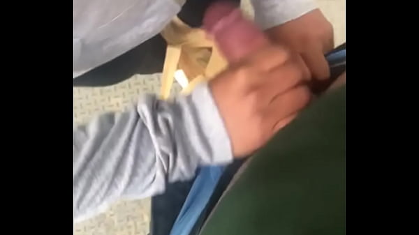 Nos conocimos en Badoo me jala la verga en un parque de la cdmx, mi puta quiere leerlos