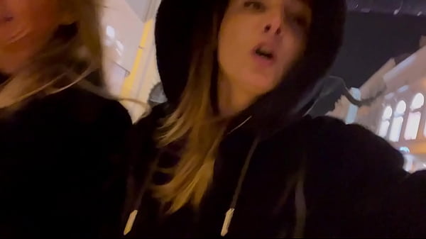 Laure Raccuzo – On se fait baiser à l’hôtel par 4 inconnus de TINDER avec Ava Moore !