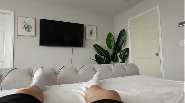 My Step Sis Needs Help Stretching – Alexa Chains