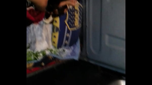 Mi novia puta coge en camioneta 1