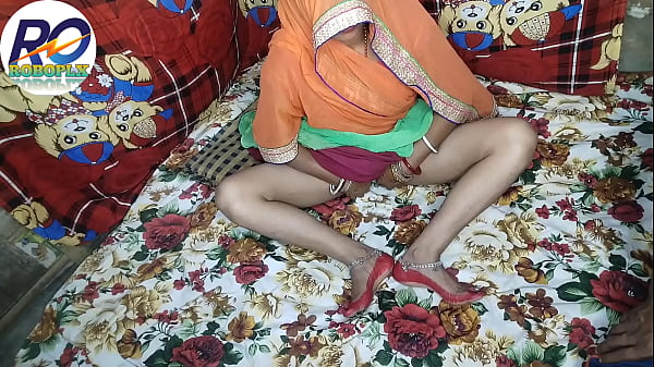 Amazing sex with village bhabhi in green saree blouse, pussy and anal hindi canoe ready