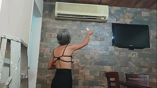 I’m helping my stepsister with the air conditioning and I end up kissing her ass.