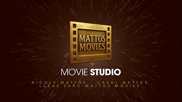 Lésbico com brinquedinho! Rabas grandes se esfregando no motel até gozar