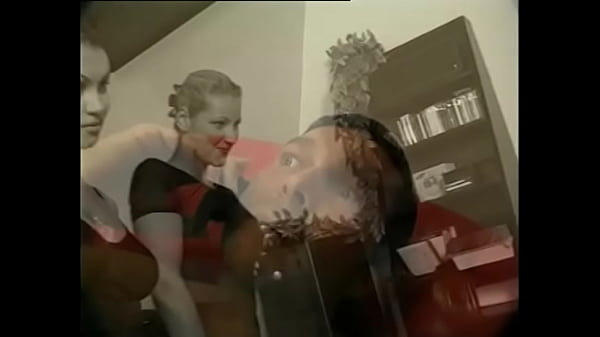 Elena Nikulina and Nicol Taylor in a threesome