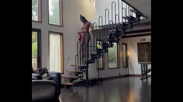 Dark Chocolate Almost Ate It Off The Stairs With Her Shirt Off #titties #ebony #Tall #Runway #Modelvibes #Highheels #Ke …