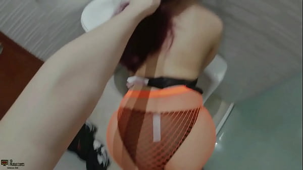 Hermanastra, ven y te follo el coño hasta llenarte de leche