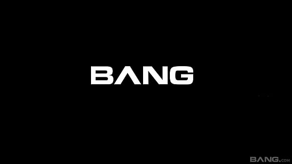 Nicole Aria Takes It In All Her Holes