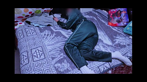 VIDEO CASERO ANAL a Jovencita Estudiante Mexicana en su cuarto! Le abren el CULO a la morrita con el uniforme de deportes saliendo de la escuela! HD