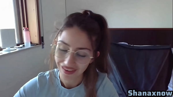 SHANAXNOW NOSE FETISH EATING BOOGERS PRESS NOSTRILS MOANING