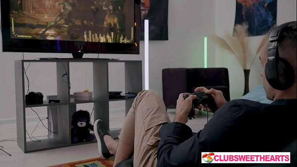 Novella Night wants attention at ClubSweethearts