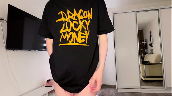 GODDESS POURS HERSELF WITH MILK AND ENJOYS A TIGHT ANAL WITH HER DILDO