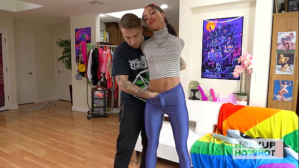 Ebony Slut Alexis Tae Milks Her Badass Hookup’s Big Dick Dry!