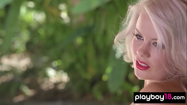 All natural blonde Australian model Alana Wolfe shows her perfect pussy