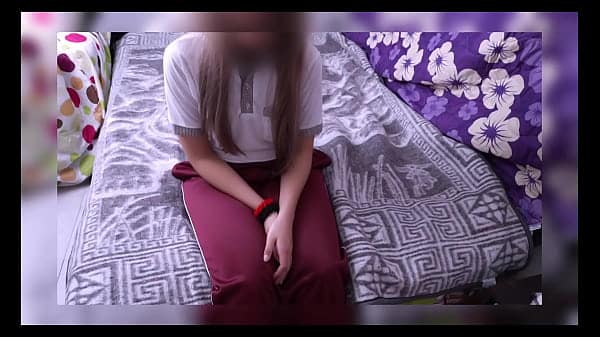 Le Pido a COLEGIALA que se Quite la Ropa para CHUPARLE TODA la COLA!! Se la CHUPO a SOLAS!! Regresó a la Escuela y Vuelve a EXCITARME con su UNIFORME PUESTO!!