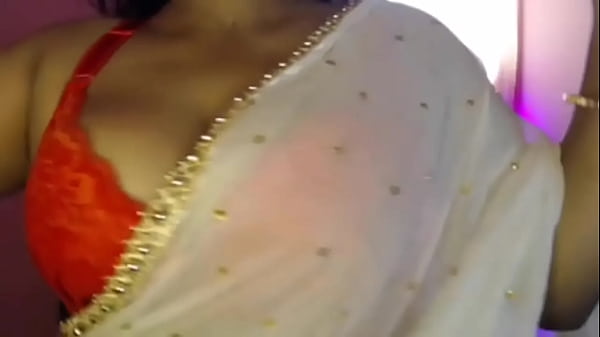 raat me bhabhi ne dikhaya bade boobs xxx video