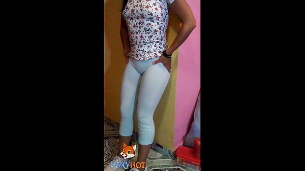 Me fui a coger con un amigo y regreso a casa llena de leche y mi esposo me cuestiona y me la bate