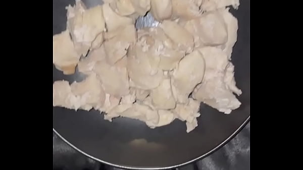 CHICKEN &VEGETABLES IN MY VIRGIN TEEN BEAUTIFUL 18YEAR OLD WET SEXY PUSSY-BEST SAUDI AMATEUR MASTURBATE-KINKY FOOD FETISH-ARABIAN SNOWWHITE-LOS ANGELES-USA-2025-UNITED STATES OF AMERICA-ARAB PORN-