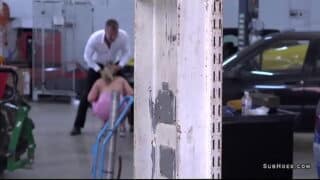 Charlie Rae Gives Blowjob And Gets Doggy