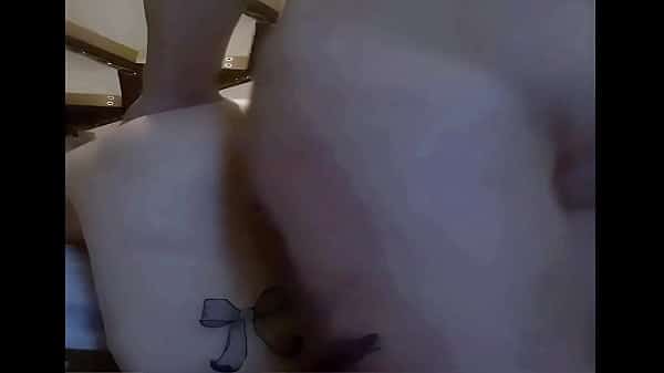 Schlampe bekommt in den Arsch gefickt und danach darf sie mein Arsch sauber lecken