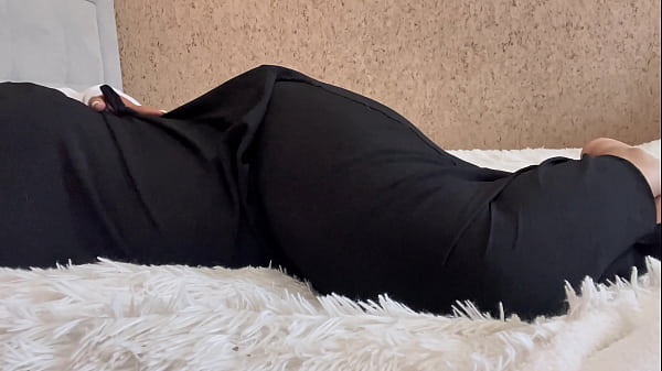 Arab teen without panties