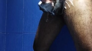 A Handjob Thinking about the Neighbor’s Ass / Un Paja Pensando en el Culo de La Vecina