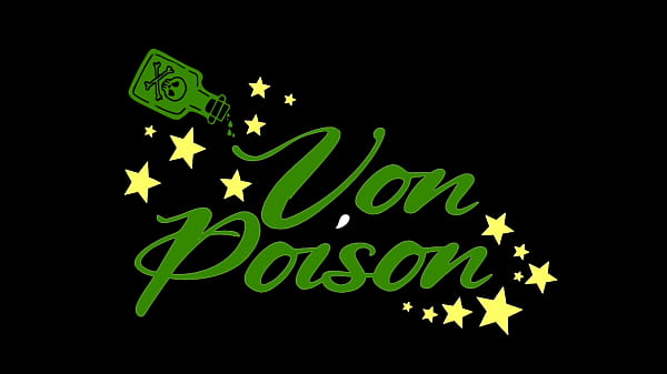 Eu gosto assim: 4 meninas e 3 caras fazem uma suruba quente no studio