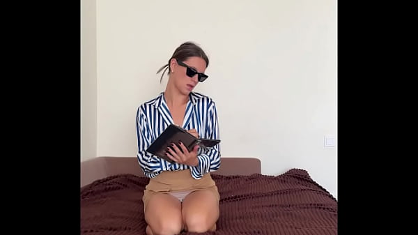 Hot Sweet Babe Cassiemua Fingering Herself with a touch of BDSM