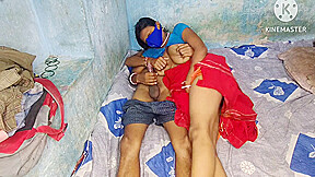 Indian Desi Lal Sari Wali Bhabhi Ki Chudai