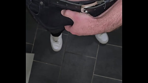 Masked Gay Dom’s Jeans Bulge Reveal Tease | PhantomGentX