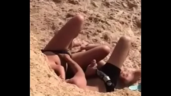 بينيك في صحبتو علي البحر