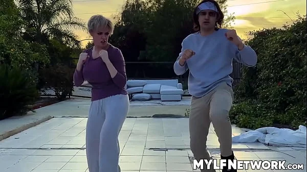 Elias is growing more powerful, but he still can’t ward off his bullies. Dee sees how hard he is working, and she canâ€™t give up on him.