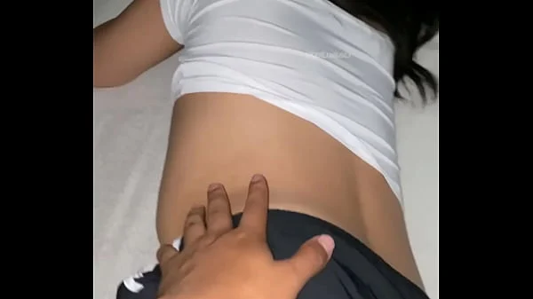 LA MUJER DE MI MEJOR AMIGO LO ENGAÑA MIENTRAS EL SE VA A TRABAJAR MI AMOR ACABA DENTRO DE MI LLENAME DE LECHE MI MARIDO NO SE DA CUENTA