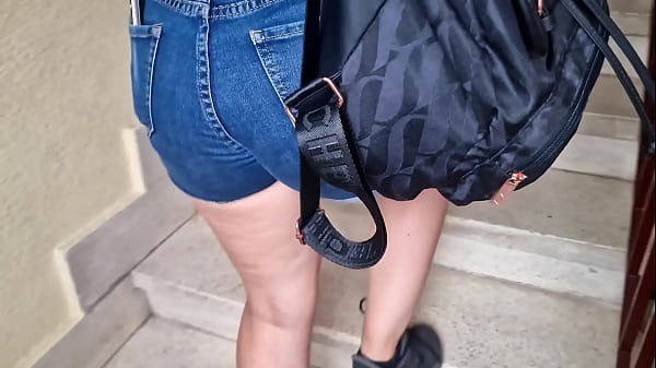 Me traje a la prostituta de la esquina con el culo más lindo del mundo