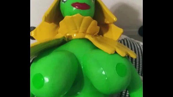 The Stacker: Lime Mermaid Daphne Gets Thrusted Rides it Wild