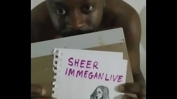 Thinking of more romantic things to do like worshipping women by sketching one for free 12