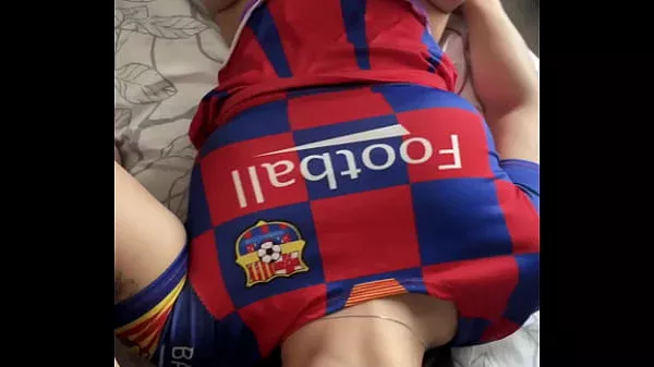 Hot cheerleader with a big ass fucks two cocks