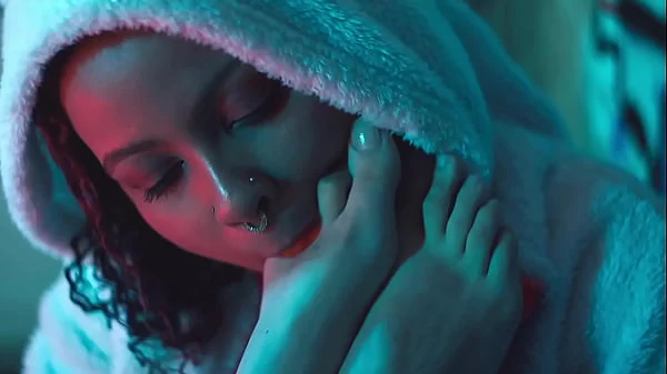 Lesbian Babe Worshiping Her Girlfriend’s Feet