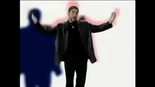 Me cago me meo me tiro un peo