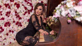 Classy Girl Masturbating For Camera