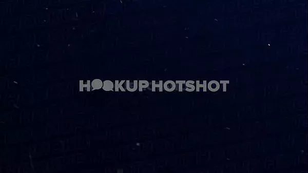 Petite Supermodel Alicia Reign Hooks Up With Bryan Gozzling!